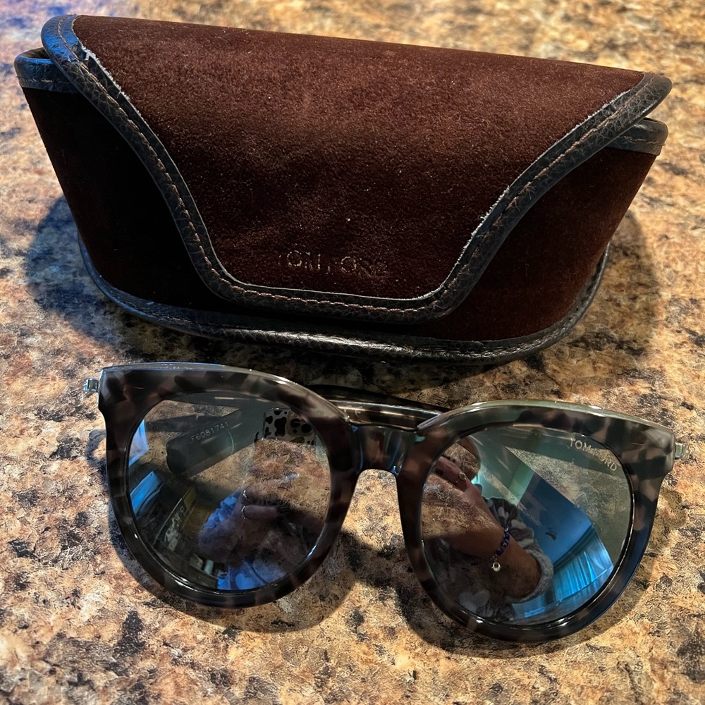 Tom ford woman’s sunglasses